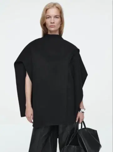 최종 가격 인하 COS 울 블렌드 케이프 블랙