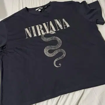 [ 새상품 ] NIRVANA T셔츠 XL H&M 너바나 뱀 Snake