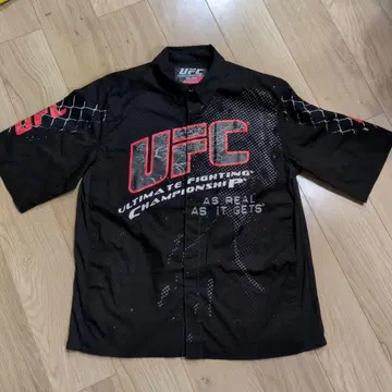 UFC 미국 종합격투기 버튼 셔츠 블랙