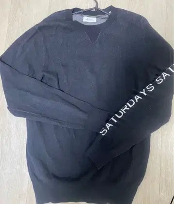 새터데이스 뉴욕 니트 로고