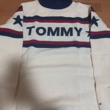 TOMMY JEANS 스트라이프 긴팔 스웨터