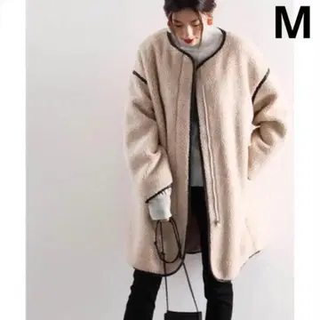 클래식 엘프 베이지 보아 오버 사이즈 롱 코트