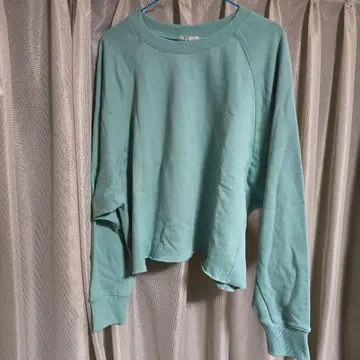 [ 새상품 택 포함 ] LEPSIM 민트 그린 크롭 긴팔 프리 사이즈