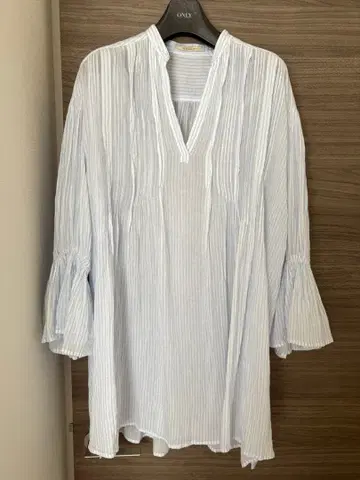 누키테파 핀턱 블라우스