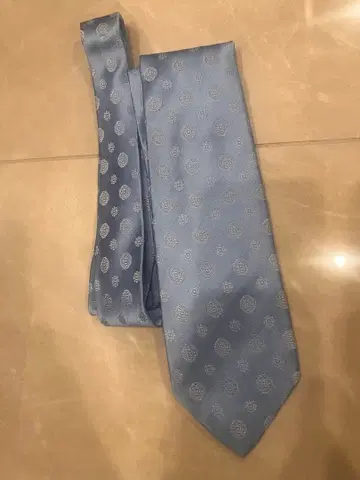 Kiton 스카이블루 도트 무늬 넥타이 미사용에 가까움