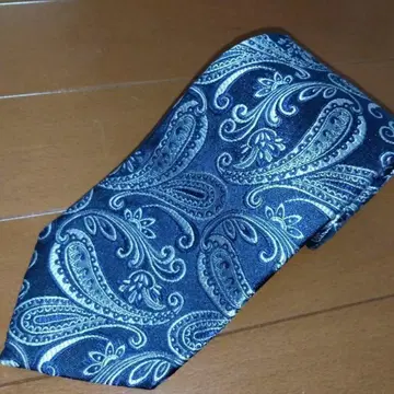 폴 스튜어트 넥타이 페이즐리 네이비