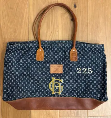 GLADHAND HERITAGE MONOGRAM TOTE BAG