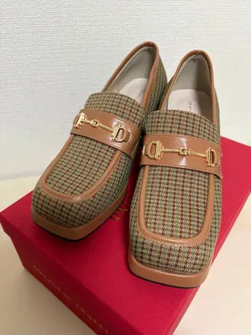 ORiental TRaffic 스퀘어토 비트 힐 로퍼