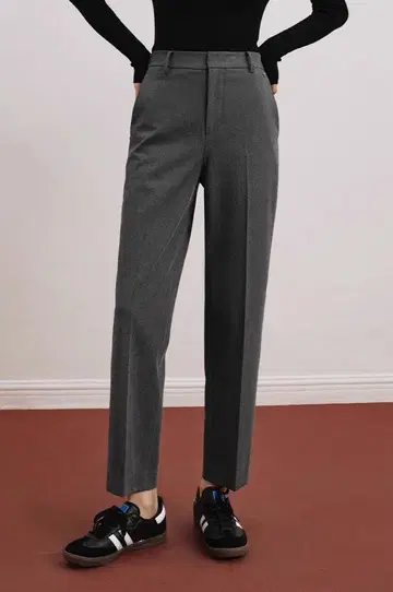 센터 프레스 슬랙스 팬츠 (차콜 그레이) S 사이즈