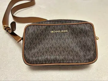 MICHAEL KORS 브라운 숄더백