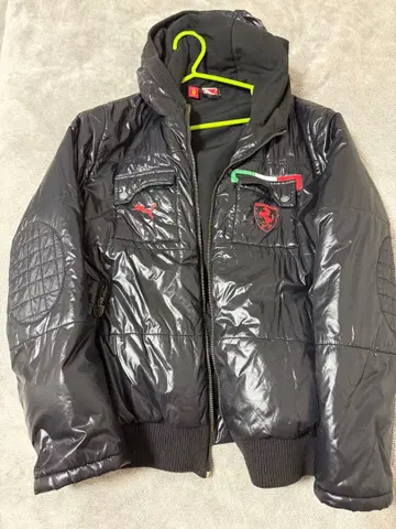 PUMA Ferrari 광택 다운 자켓