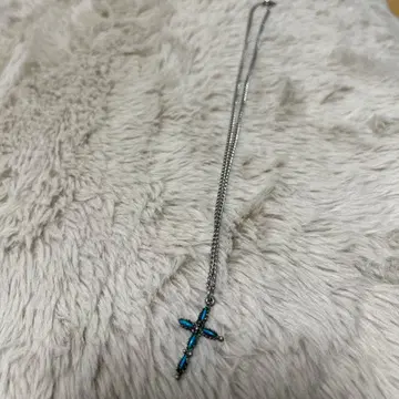 크로스 목걸이