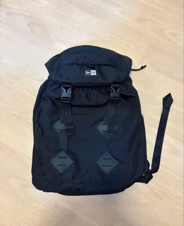 블랙 롤탑 백팩