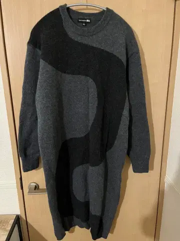 [ 컨디션 최상 ] UNIQLO x 마리메꼬 라무 크루넥 원피스