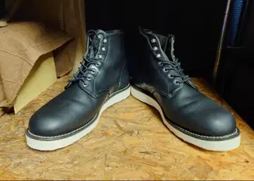 블랙 가죽 하이컷 워크 부츠