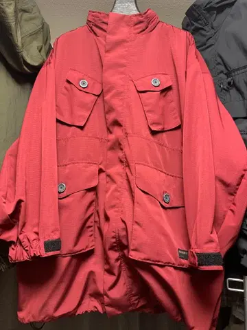 타이트 부스 밀리터리 자켓 레드 L 사이즈