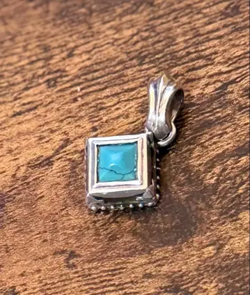 DEAL DESIGN 터콰이즈 스퀘어 펜던트