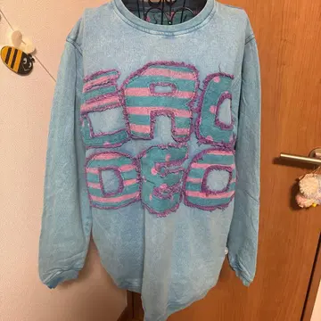 엘르로데오 컬러풀 자수 라이트 블루 트레이닝복