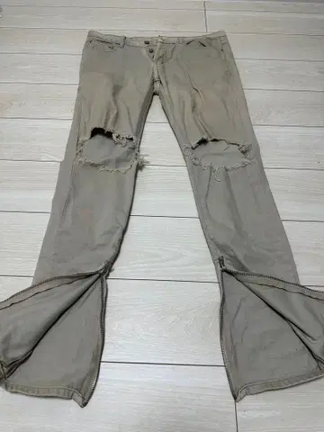 [ mnml ] 데미지 데님 사이드 지퍼 그레이