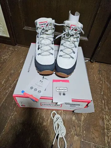 HUNTER EXPLORER MID LACE BOOTSize 38