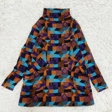 튜닉 기장 기하학 패턴 올 패턴 모크넥 하이넥