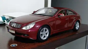 1/18 메르세데스 벤츠 CLS