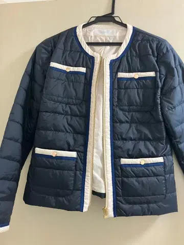 DoCLASSE 두클라쎄 퀼팅 노카라 자켓 네이비