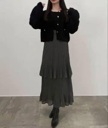 CENEA 골드 버튼 샤기 니트 가디건 + 플리츠 스커트 set