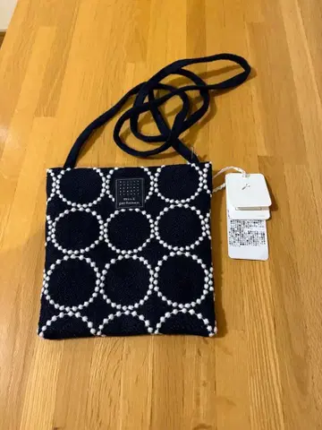 미나 페르호넨 pocket bag 탬버린 네이비