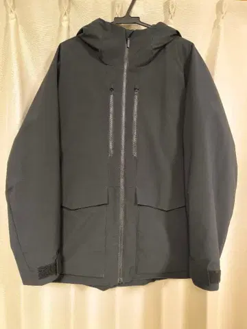 유니클로 하이브리드 다운 파카 (3D 컷) 블랙 L 사이즈