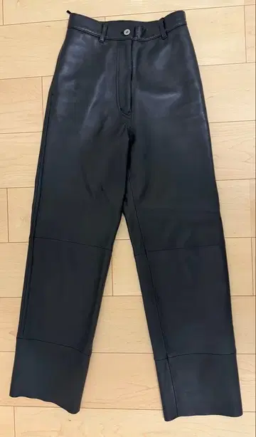 BACCA SOFT SHEEP 가죽 팬츠