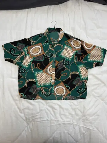 체인 패턴 그린 계열 셔츠 M 사이즈