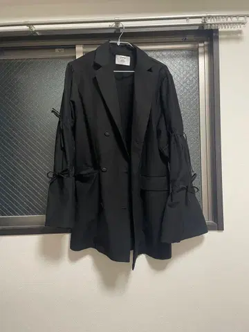 jouetie 리본 포함 블랙 테일러드 자켓