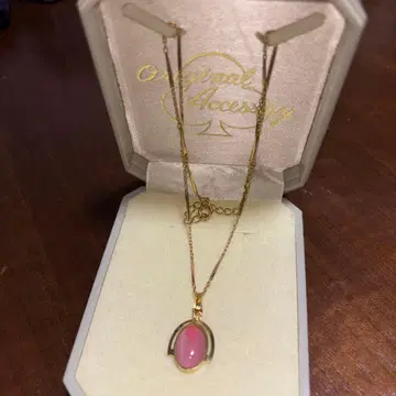[ 빈티지 ] 핑크 스톤의 목걸이