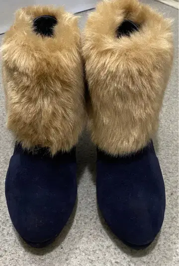 스웨이드 숏부츠 퍼 탈부착 가능