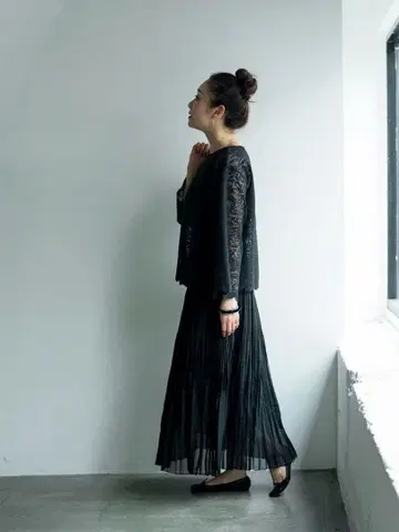 허그아워 오가닉 코튼 레이스 블라우스