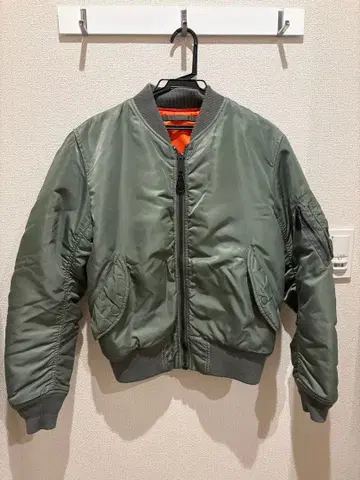 MA-1 플라이트 자켓 올리브 그린