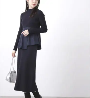 프로포션 바디 드레싱 이레헴 페플럼 니트 SET UP