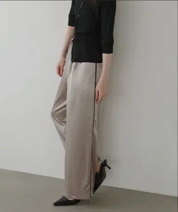 LIAN 새틴 라인 이지 팬츠