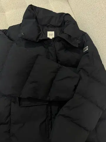[ GAP ] 다운 자켓 블랙/블랙/XS