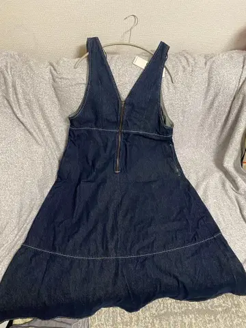 GU 다크 데님 V넥 플레어 원피스