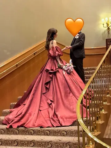 와인 레드 더스티 핑크 컬러 드레스 파니에 포함