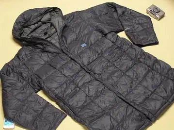 몽벨 경량 다운 자켓 XL 블랙 거리와 자연을 잇는 겨울의 옷차림