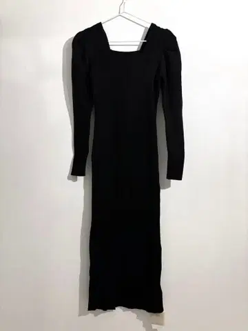 리브 니트 스퀘어 니트 원피스 ur's