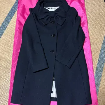 케이트 스페이드 블랙 리본 포함 롱 코트 이시하라 사토미