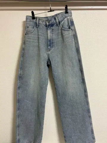 옅은 블루와 그레이 데님 세트