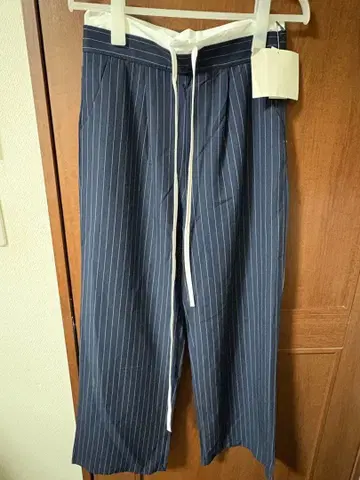 네이비 스트라이프 드로우 스트링 팬츠