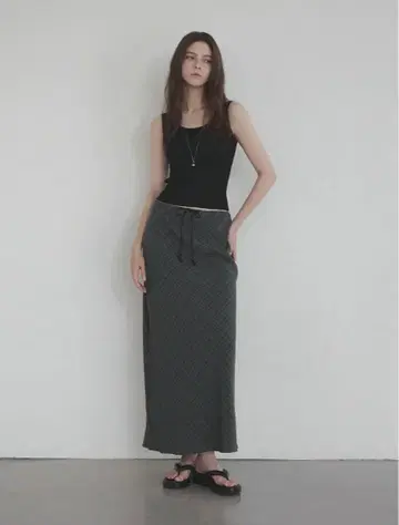 TWEE Lit 체크 맥시 롱 스커트 체크 스커트