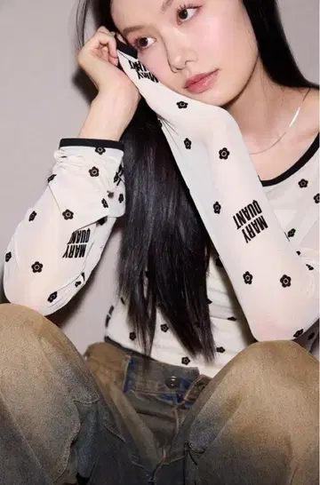 MARY QUANT 꽃무늬 프린트 긴팔 상의