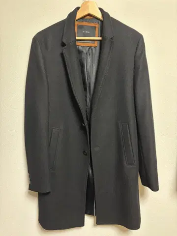 ZARA 블랙 체스터 코트